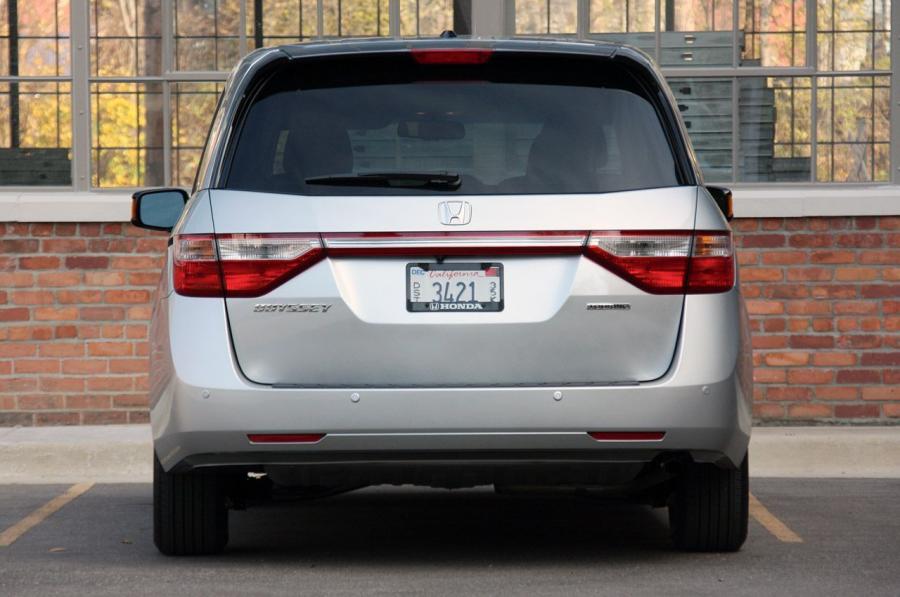  Honda Odyssey 2011 года  (фото 45 из 162)